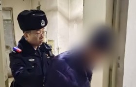 民警迅速行动助迷路老人安全回家